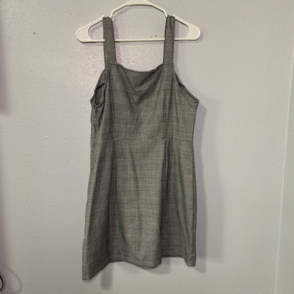 Mixed Threads Plaid Dress - Picture 2 of 3